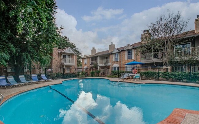 10615 Briar Forest Dr