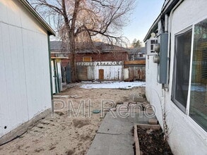 1931 Valley Rd in Reno, NV - Building Photo - Building Photo