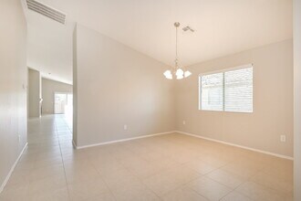 8301 W Melanitta Dr in Tucson, AZ - Building Photo - Building Photo