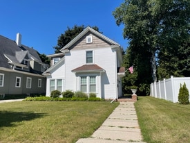 2122 N 7th St in Sheboygan, WI - Building Photo