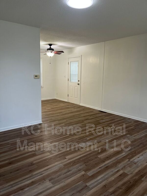 805 W 39 St N in Independence, MO - Building Photo - Building Photo