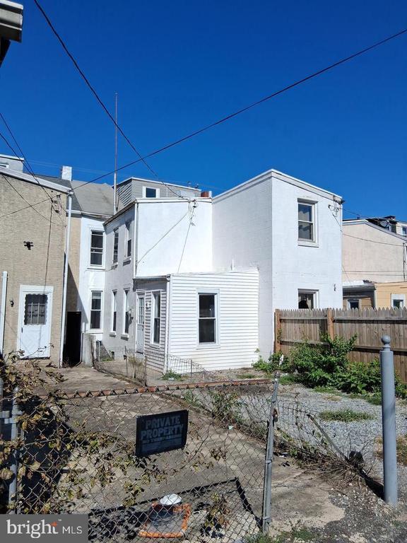 property at 1649 N 9th St