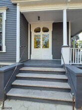 810 Old York Rd in Raritan, NJ - Building Photo - Building Photo