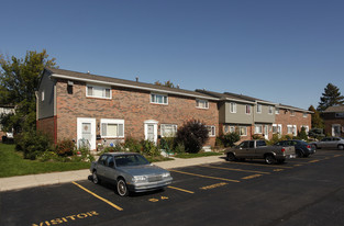 Woodbridge Commons Cooperative Apartments