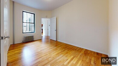 201-205-205 W 11th St in New York, NY - Building Photo - Building Photo