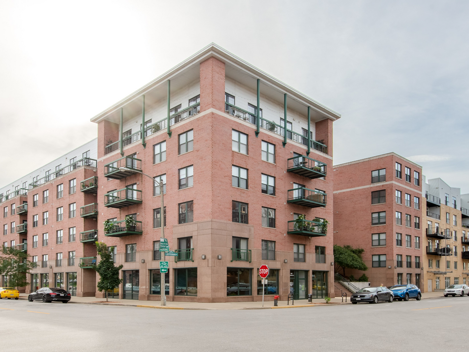 Jefferson Block Apartments in Milwaukee, WI - Building Photo