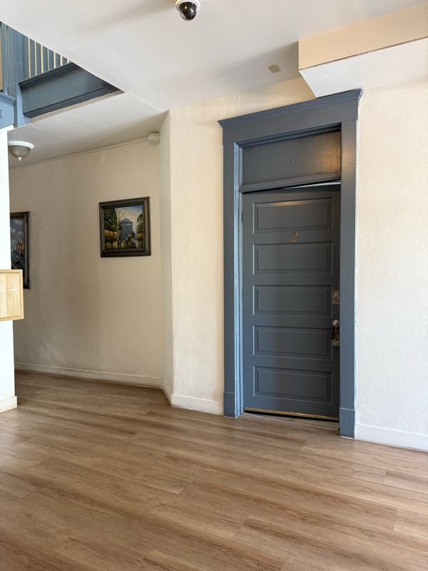 1114 Poinsettia Dr in West Hollywood, CA - Foto de edificio - Building Photo