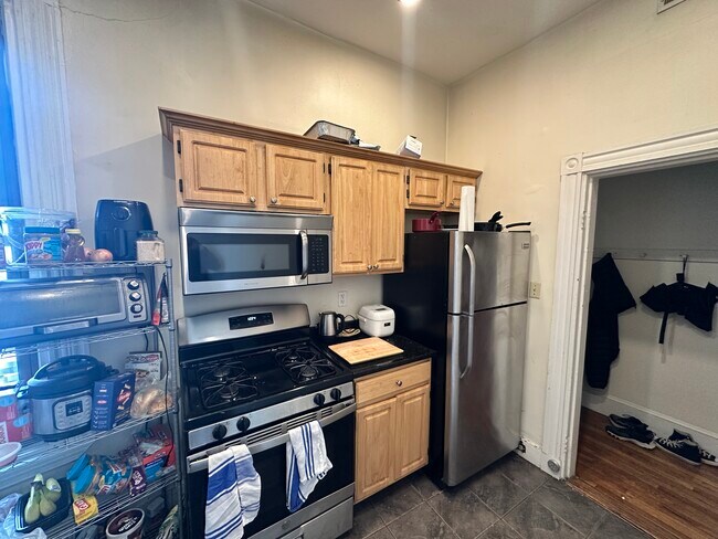 1451 Tremont St, Unit 2R in Boston, MA - Building Photo - Building Photo