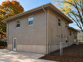 500 NE 113th Ter in Kansas City, MO - Foto de edificio - Building Photo