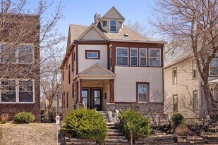 2515 Lyndale Ave S, Unit 3 in Minneapolis, MN - Building Photo