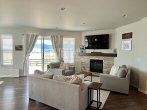 3255 Red Cavern Rd in Colorado Springs, CO - Building Photo - Building Photo