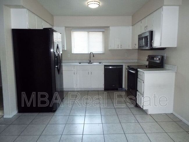 3150 E Cicero St in Mesa, AZ - Building Photo - Building Photo