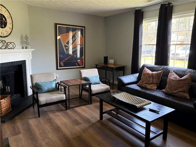 5291 Stonebush Terrace in Stone Mountain, GA - Building Photo - Building Photo