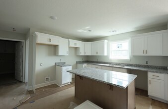 130 Enclave Ct in Statesboro, GA - Building Photo - Building Photo