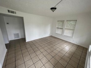 4620 Galveston St in Beaumont, TX - Building Photo - Building Photo