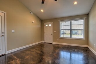 15 Sutter Pl in Gray, TN - Building Photo - Building Photo