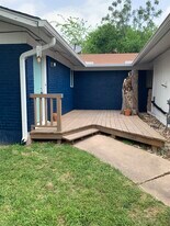 2410 Audubon Pl, Unit B in Austin, TX - Building Photo