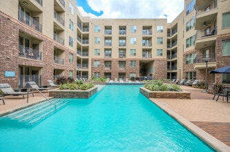 Memorial West in Houston, TX - Foto de edificio - Building Photo