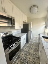 15046 Dickens St, Unit A in Sherman Oaks, CA - Building Photo - Building Photo