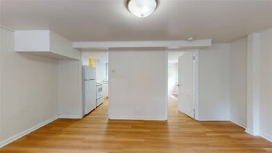 376 Saw Mill River Rd in Millwood, NY - Building Photo - Building Photo