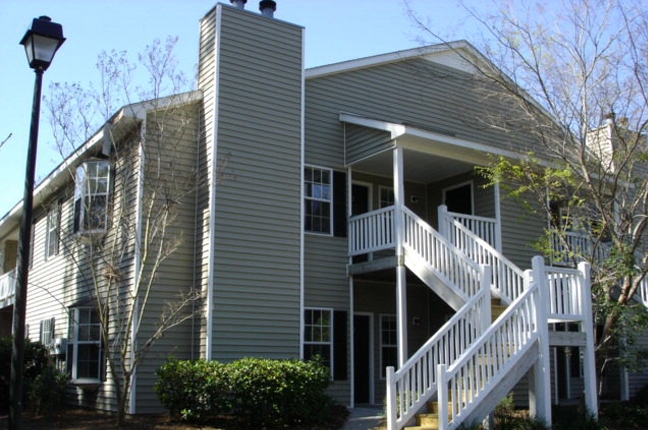 Woodvalley Condominiums in Valdosta, GA - Building Photo