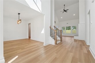 2049 Chestnut Oak Trl in Commerce, GA - Building Photo - Building Photo