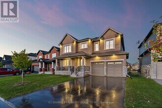 733 Coast Cir in Ottawa, ON - Building Photo - Building Photo