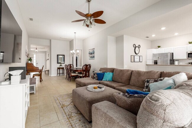 7782 Basnett Cir in Kissimmee, FL - Building Photo - Building Photo