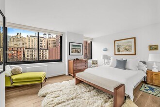 40 E 94th St in New York, NY - Building Photo - Building Photo