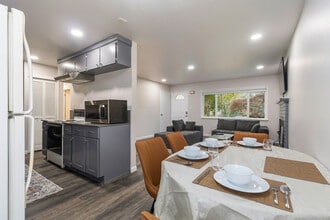 19122 3rd Dr SE in Bothell, WA - Foto de edificio - Building Photo