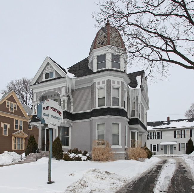 128-130 W Main St in Batavia, NY - Building Photo - Building Photo