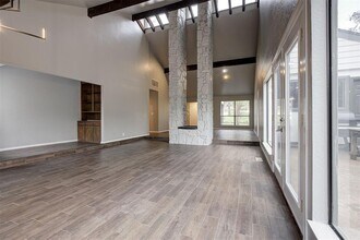 2301 Tredington Way in Edmond, OK - Building Photo - Building Photo