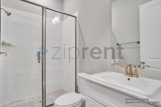 12790 Royal Oaks Ln in Farmers Branch, TX - Building Photo - Building Photo