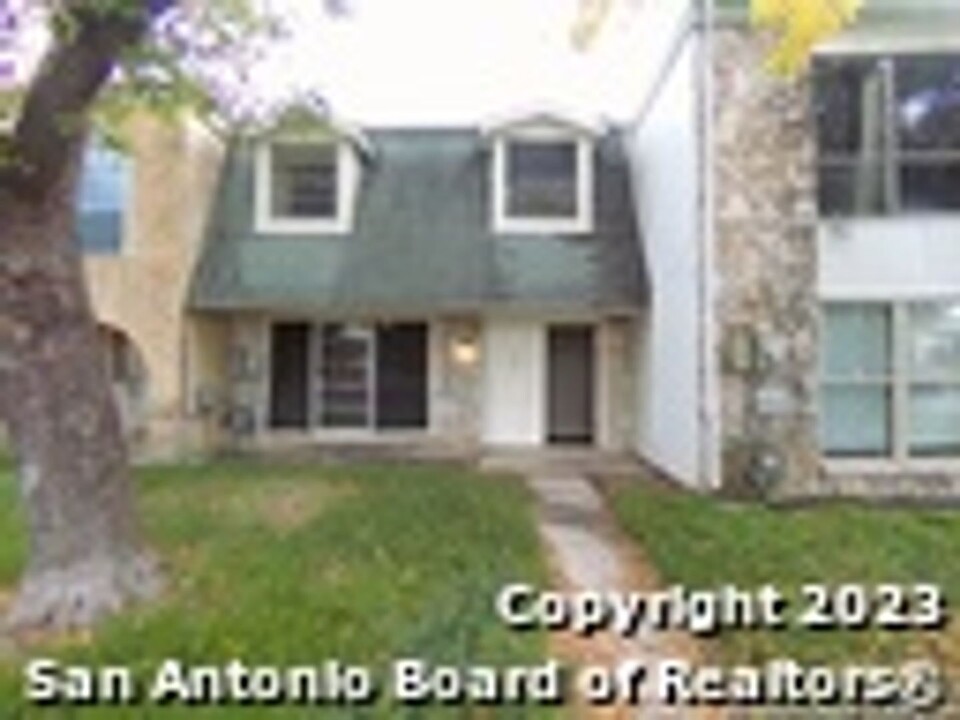 1208 Churing Dr in San Antonio, TX - Building Photo