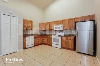 317 Melissa Dr in Lehigh Acres, FL - Foto de edificio - Building Photo