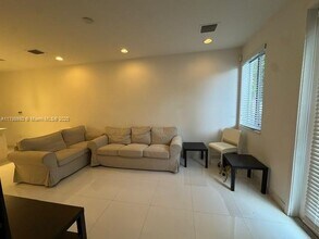 2641 NE 212th Terrace in Miami, FL - Building Photo - Building Photo
