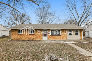 8816 Montery Ct in Indianapolis, IN - Building Photo