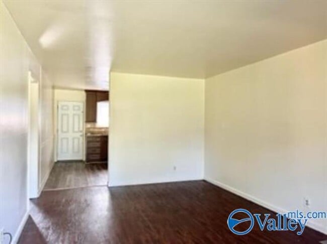 1332 Oshaughnessy Ave NE in Huntsville, AL - Building Photo - Building Photo