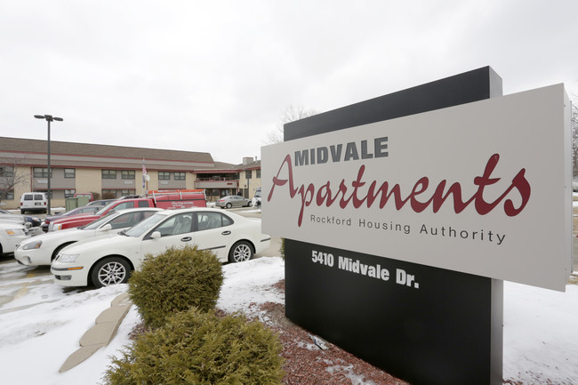 Midvale Apartments in Rockford, IL - Foto de edificio - Building Photo