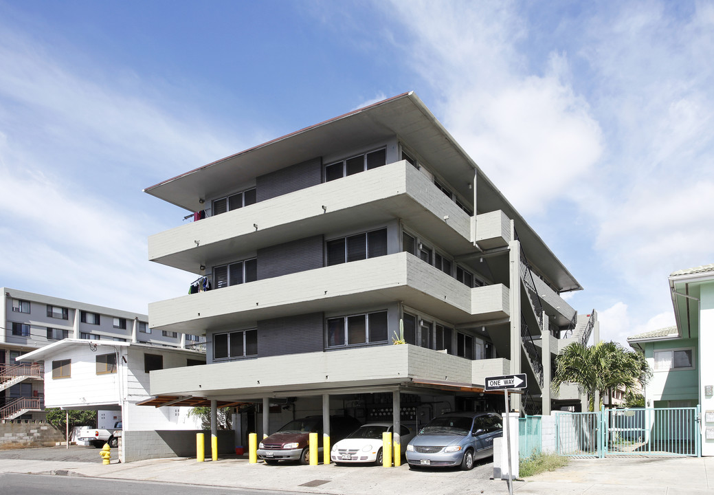 1330 Kinau St in Honolulu, HI - Building Photo