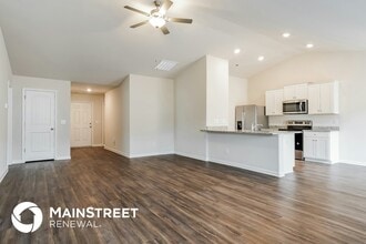 125 Atlas Dr in Youngsville, NC - Foto de edificio - Building Photo