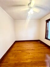 2320 N Leclaire Ave in Chicago, IL - Building Photo - Building Photo
