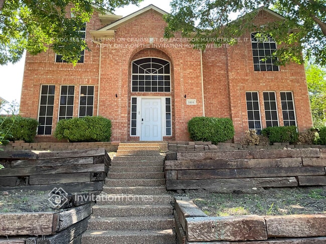property at 2404 Manchester Dr