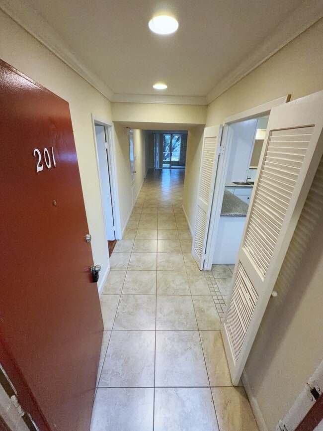 2210 Dorrington St in Houston, TX - Foto de edificio - Building Photo