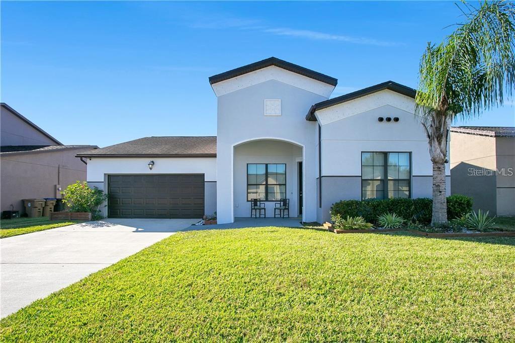 4597 Sandhurst St in Kissimmee, FL - Building Photo