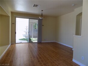 300 Magnolia Arbor St in Las Vegas, NV - Building Photo - Building Photo