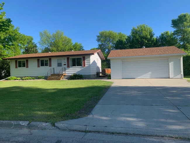property at 1405 Alexander Ave