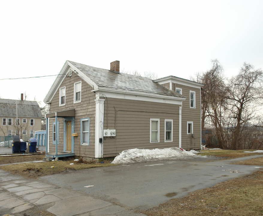 61 Main St in Hudson Falls, NY - Building Photo