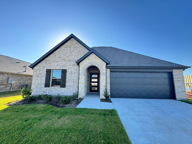 2022 Sycamore Ridge Trl in Van Alstyne, TX - Building Photo - Building Photo