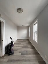 27 Sheffield St in Jersey City, NJ - Foto de edificio - Building Photo